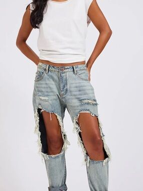 NWT ONE TEASPOON Saints Low Waist Boy Montana wash jeans - distressed